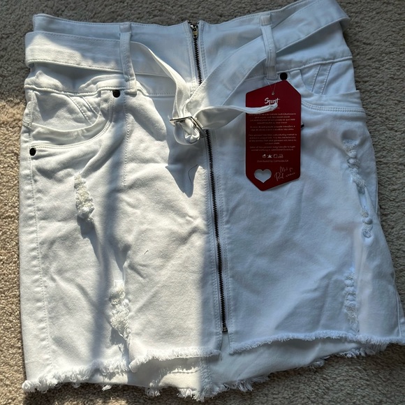 Dresses pants and jeans - Picture 5 of 16